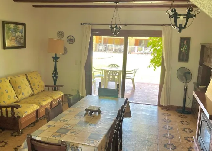 Casa Confortable 3 Hab 6, Jardin Y Piscina, Cerca De La Playa En - Es-373-60